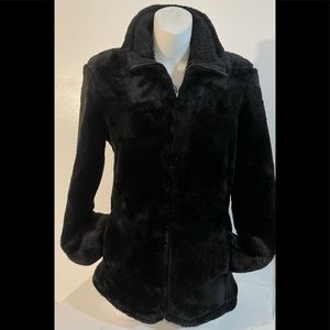 100% poly fox fur with pockets